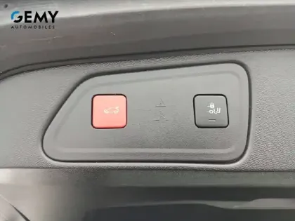 Photo 41 Peugeot 3008  Hybrid 225 e-EAT8
