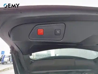 Photo 11 Peugeot 3008  Hybrid 225 e-EAT8