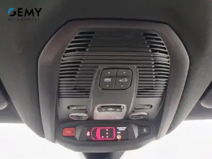 Photo 36 Peugeot 3008  Hybrid 225 e-EAT8