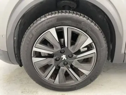 Photo 16 Peugeot 2008  PureTech 130 S&S EAT8