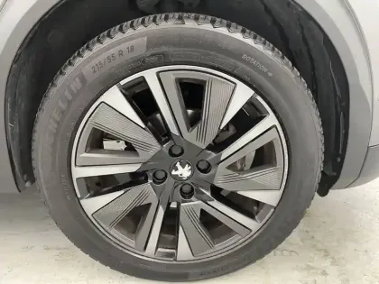 Photo 17 Peugeot 2008  PureTech 130 S&S EAT8