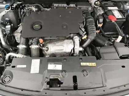 Photo 27 Peugeot 308  BlueHDi 130ch S&S EAT8