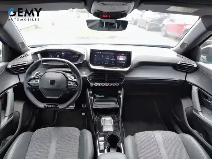 Photo 7 Peugeot 2008  Hybrid 136 e-DCS6