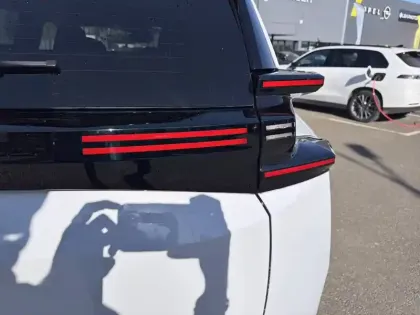 Photo 16 Citroën C5 aircross  Hybride 145 ch e-DCS6