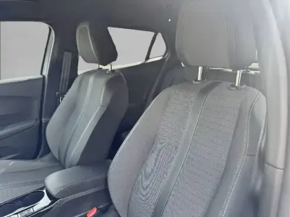 Photo 10 Peugeot 2008  PureTech 130 S&S EAT8