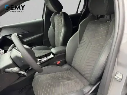 Photo 8 Peugeot 208  Electrique 54 kWh 156ch