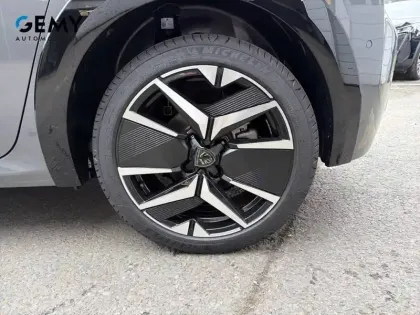 Photo 10 Peugeot 208  Electrique 54 kWh 156ch