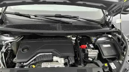 Photo 46 Peugeot 3008  Hybrid 136 e-DCS6