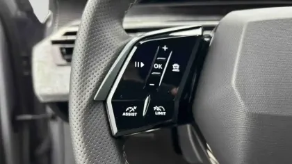 Photo 36 Peugeot 3008  Hybrid 136 e-DCS6