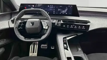 Photo 43 Peugeot 3008  Hybrid 136 e-DCS6