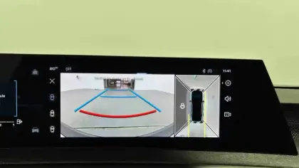 Photo 51 Peugeot 3008  Hybrid 136 e-DCS6