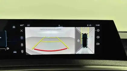 Photo 52 Peugeot 3008  Hybrid 136 e-DCS6