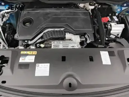 Photo 11 Peugeot 5008  Hybrid 136 e-DCS6