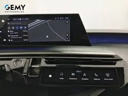 Photo 13 Peugeot 5008  Hybrid 136 e-DCS6