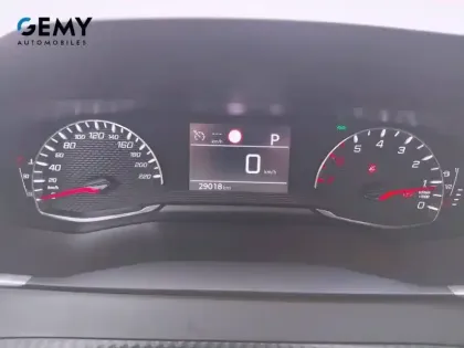 Photo 13 Peugeot 2008  PureTech 130 S&S EAT8