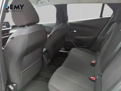 Photo 9 Peugeot 2008  PureTech 130 S&S EAT8