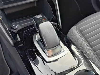 Photo 13 Peugeot 208  Electrique 50 kWh 136ch