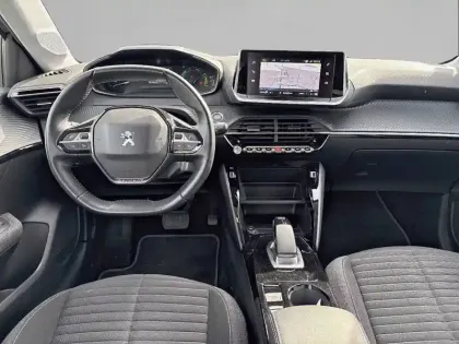 Photo 7 Peugeot 208  Electrique 50 kWh 136ch