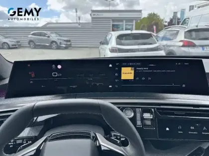 Photo 13 Peugeot 3008  Hybrid 145 e-DCS6