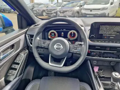 Photo 8 Nissan Qashqai  Mild Hybrid 140 ch