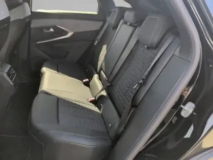 Photo 11 Peugeot 3008  Hybrid 145 e-DCS6