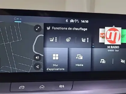 Photo 26 Opel Grandland  1.2 Turbo Hybrid 136 ch e-DCT6