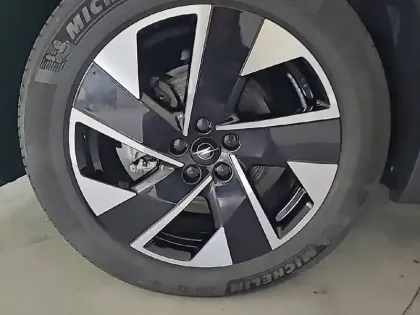 Photo 12 Opel Grandland  1.2 Turbo Hybrid 136 ch e-DCT6