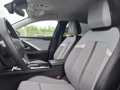 Photo 29 Opel Astra  1.5 Diesel 130 ch BVA8