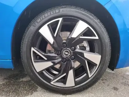 Photo 15 Opel Astra  1.5 Diesel 130 ch BVA8