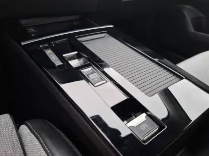 Photo 48 Opel Astra  1.5 Diesel 130 ch BVA8