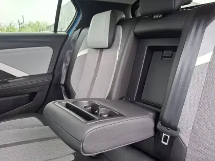 Photo 26 Opel Astra  1.5 Diesel 130 ch BVA8