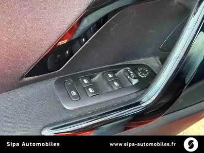 Photo 32 Peugeot 208  1.2 PureTech 110ch S&S BVM5