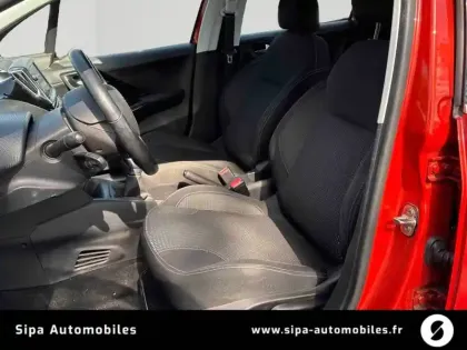 Photo 8 Peugeot 208  1.2 PureTech 110ch S&S BVM5