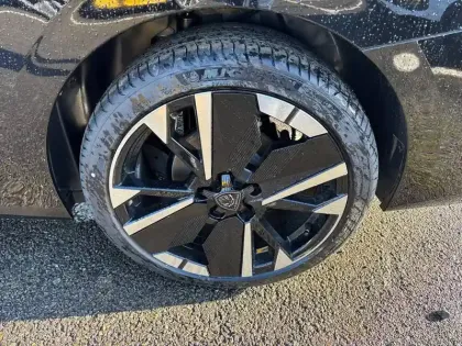 Photo 12 Peugeot 308  SW Hybrid 145 e-DCS6