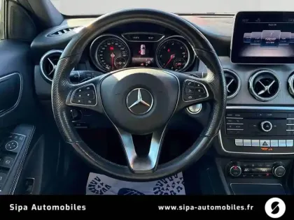 Photo 53 Mercedes GLA  200 d 7-G DCT