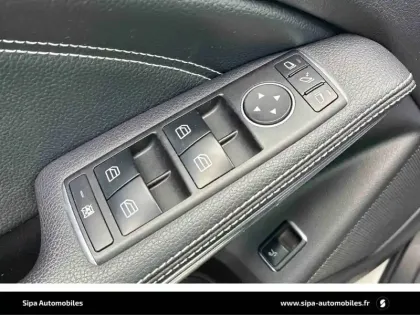 Photo 20 Mercedes GLA  200 d 7-G DCT