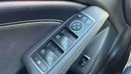 Photo 19 Mercedes GLA  200 d 7-G DCT