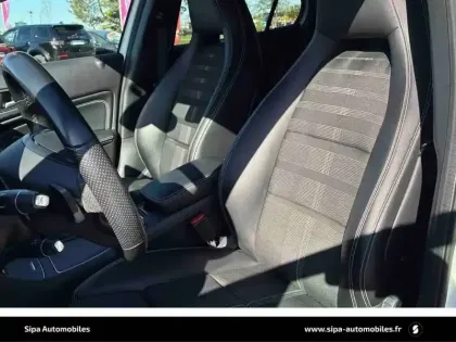 Photo 11 Mercedes GLA  200 d 7-G DCT