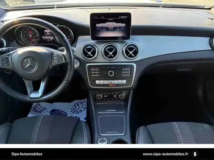 Photo 14 Mercedes GLA  200 d 7-G DCT