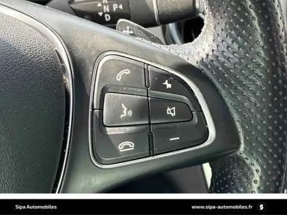 Photo 26 Mercedes GLA  200 d 7-G DCT