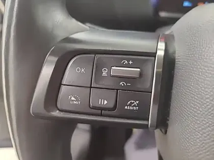 Photo 58 Citroën C4 e- 136 ch Automatique