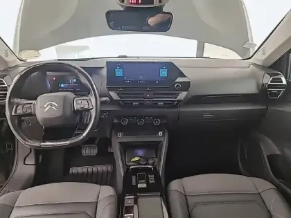 Photo 43 Citroën C4 e- 136 ch Automatique
