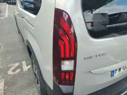 Photo 16 Peugeot Rifter  Long BlueHDi 130 S&S BVM6 5pl