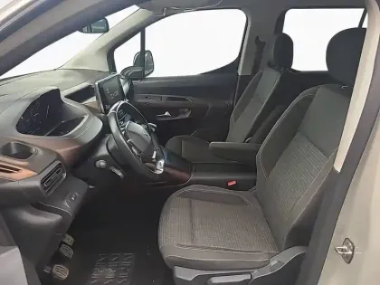 Photo 10 Peugeot Rifter  Long BlueHDi 130 S&S BVM6 5pl