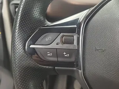 Photo 21 Peugeot Rifter  Long BlueHDi 130 S&S BVM6 5pl