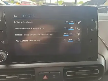 Photo 19 Peugeot Rifter  Long BlueHDi 130 S&S BVM6 5pl