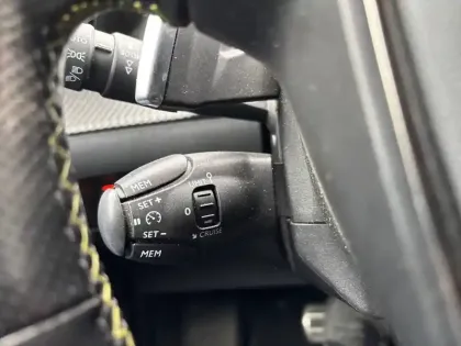 Photo 14 Peugeot 2008  PureTech 130 S&S EAT8