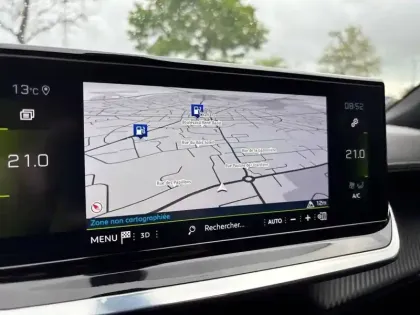 Photo 18 Peugeot 2008  PureTech 130 S&S EAT8