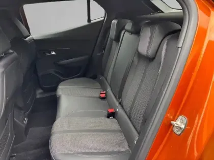 Photo 11 Peugeot 2008  PureTech 130 S&S EAT8