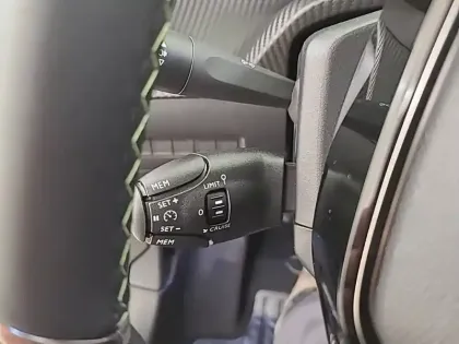Photo 44 Peugeot 208  Electrique 50 kWh 136ch